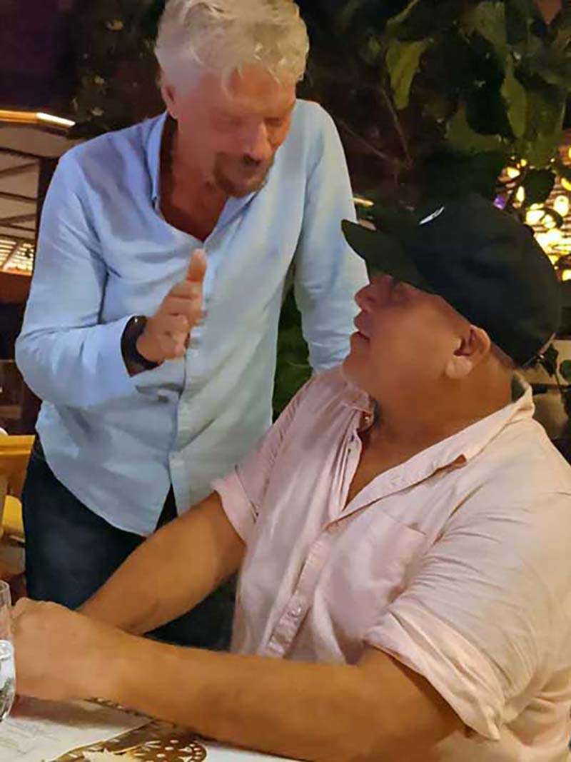 event with the participation of artist Leonardo Hidalgo