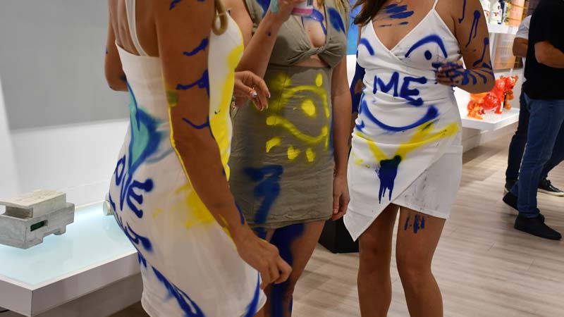 event with the participation of artist Leonardo Hidalgo